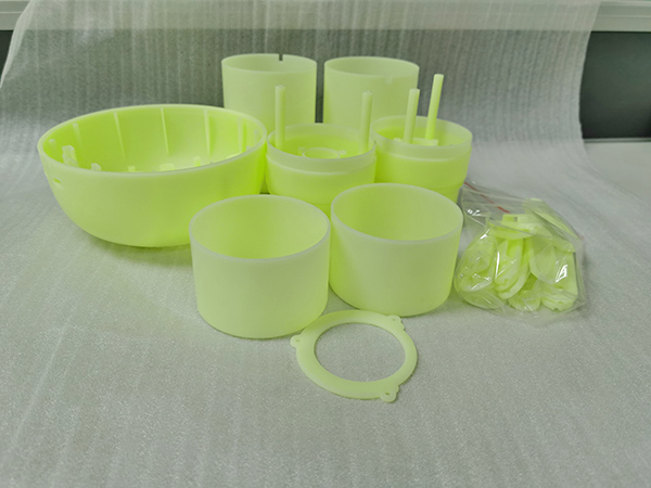 绿色树脂打印雕像