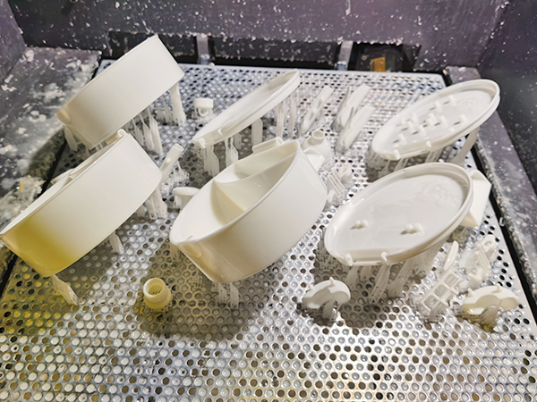 白黄色树脂打印童年车...