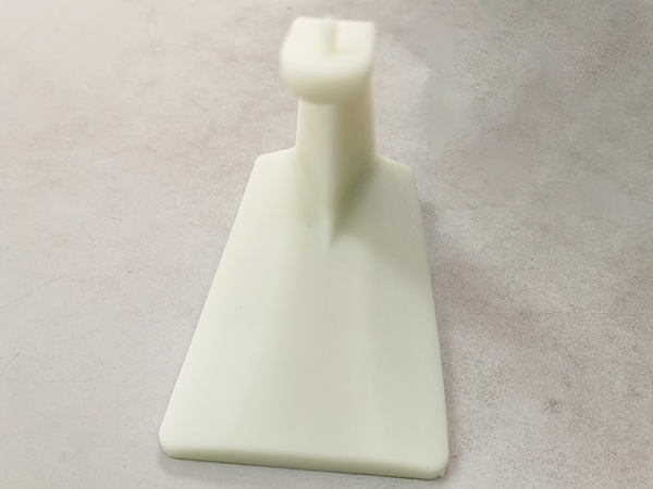 白色树脂打印电器模型