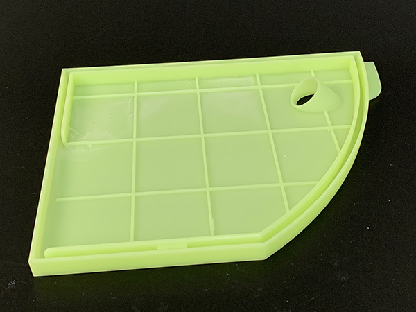 水箱盖前黄色树脂打印
