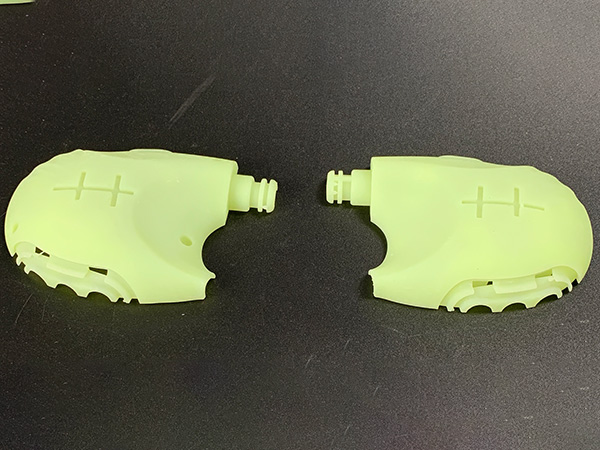 951机械零件黄色光...