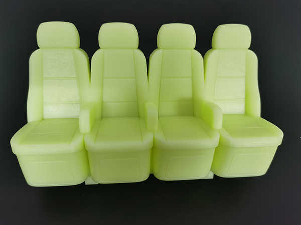 658飞机零件黄色光...