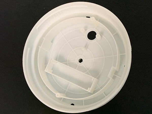 654电器零件白色光...