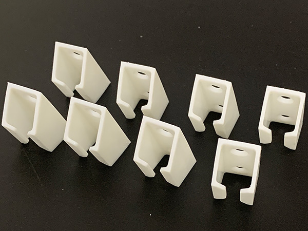 258电子仪器零件白...