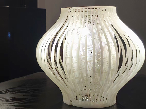 8389摆件白色树脂...